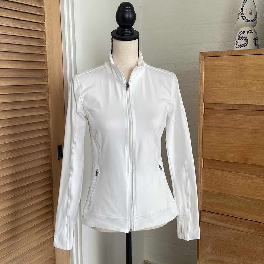 Women’s Salutation Athleta zip up jacket